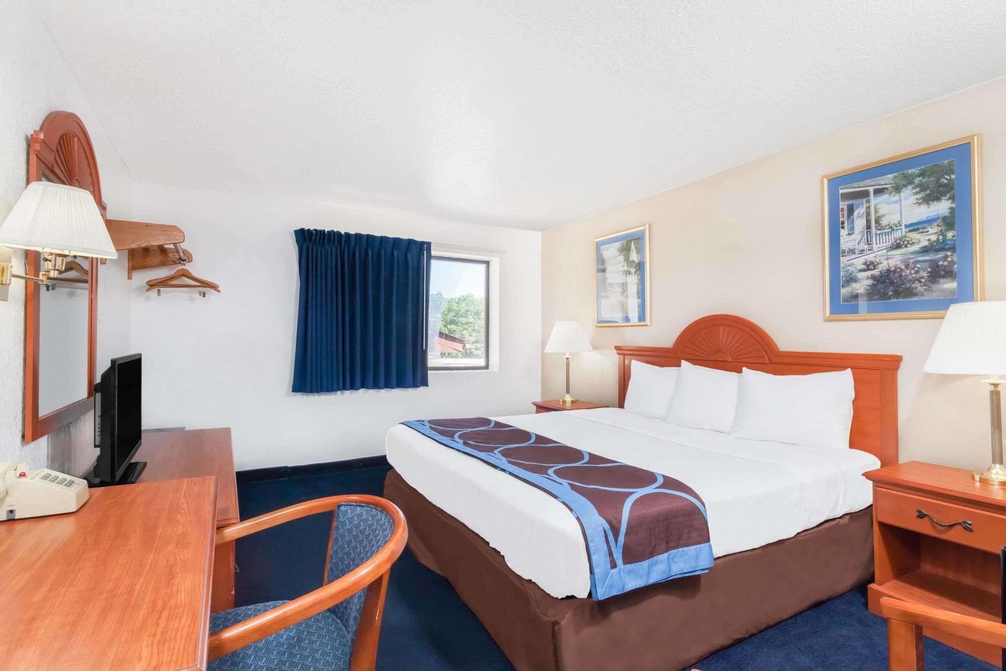 Super 8 By Wyndham Montgomery Maybrook Eksteriør billede